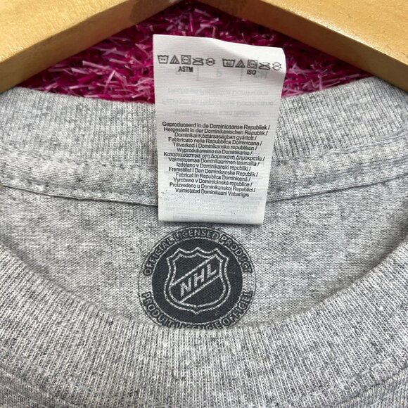 NHL Winnipeg Jets Logo Graphic Design T-Shirt Small - Picture 4 of 5